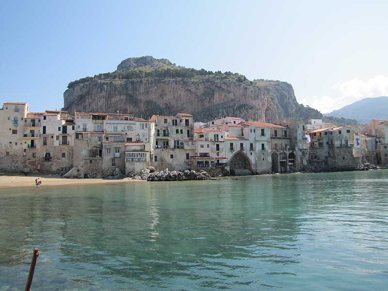 Cefalu bei Palermo