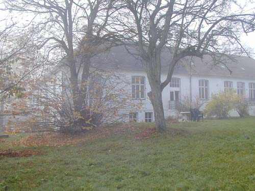 Schloss Gottegabe im Nebel